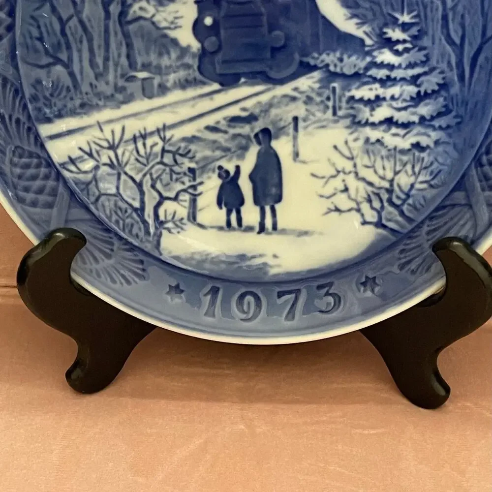 1973 Royal Copenhagen Christmas Collection Plate Vintage